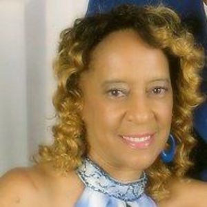 Meet your Posher, Gloria